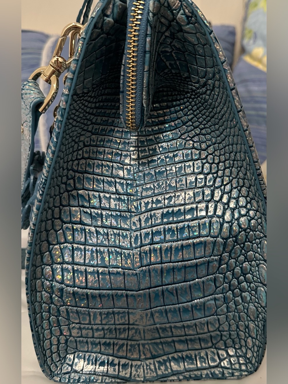 Great Price !!  Brahmin Arctic Blue Large Caroline Satchel. Including charm - Picture 4 of 10